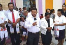 10% Gaji Filep Wamafma Bantu Pelayanan Tuhan di GKI Ahmeta