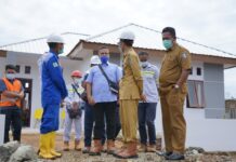 Wabup Halsel Tinjau Kemajuan Pembangunan Pemukiman Baru Desa Kawasi