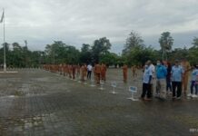 Perusda Bintuni Maju Mandiri Ambil Bagian Dalam Apel Gabungan di Kantor Bupati