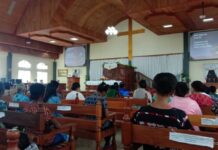 Hadiri Peresmian Pastori Jemaat Laharoi Steirira, Bupati Bintuni: Harapannya Jemaat Bisa Menjaga Sarana yang Ada