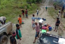 7 Jembatan Penghubung Bintuni Menuju Kampung Obo Terputus