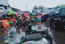 Hujan Deras, Terminal Pasar Impres Bastiong Ternate Banjir