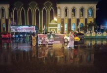 Diguyur Hujan, Hari Kedua Aksi Solidaritas untuk Palestina Tetap Berjalan