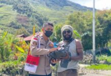 Jalin Silaturahmi, Binmas Noken Polres Puncak Jaya Sambangi Mantan Simpatisan KKB