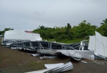 Akibat Dihantam Badai dan Hujan Deras Atap Stadion Kota Maba Ambruk