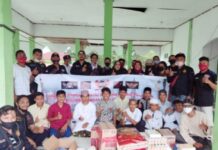 Komunitas Motor Berbagi Sembako dan Uang Tunai Dimasa PPKM
