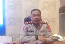 Jalan Esau Sesa Sempat Dipalang Warga, Sopir Hilux Penabrak 4 Orang Akhirnya Serahkan Diri