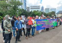 Forum Mahasiswa Orang Asli Papua Gelar Demonstrasi di Area Patung Kuda Jakarta