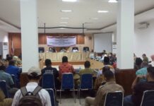 Filep Ajak Bupati dan Masyarakat Adat Malamoi Tak Jual Tanah Melainkan Disewakan