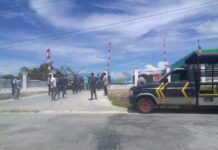 Tuntut Hak Ganti Rugi, Puskesmas Bosnik Dipalang Toni Rumansara