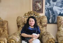 Sukses Geluti Dunia Fashion, Dr. Rosaline Rumaseuw: Memperkenalkan Budaya Biak Papua Nampak Elegan Melalui Fashion