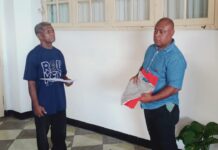 Lewat Perpuluhan, Dukungan Filep Wamafma Diberikan kepada Jemaat Gereja di Manokwari