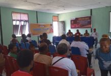 Sukses Renovasi Balai Kampung, Filep Apresiasi Kelompok Mahasiswa KKN STIH di Kampung Pami