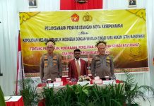 Filep Wamafma Buka Peluang Penguji Skripsi Mahasiswa STIH dari Polda Papua Barat