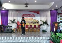 Ibadah KKR Awali Perkuliahan, Filep Wamafma Ajak Civitas Akademika STIH Selalu Bersyukur