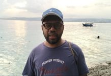 Jaga Kawasan Ikonik Kota Manokwari, Senator Filep: Mari Kita Jaga Kebersihan Pulau Mansinam dan Pulau Nusmapi
