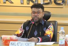 Filep Minta Pemprov Libatkan Masyarakat Adat dalam Penghitungan PNPB Hasil Hutan Kayu di Kawasan Pabrik Pupuk Fakfak