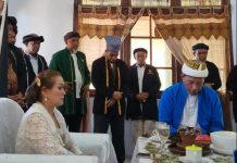 Boki Nita Lantik Sejumlah Perangkat Adat Kesultanan Ternate