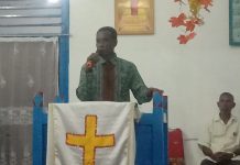 Kepala SD YPK Bethel Idoor Apresiasi Bantuan Filep Wamafma pada Peringatan HUT SD ke-112