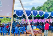 Filep Wamafma Suarakan Pendidikan Gratis Jawab Keluhan Masyarakat Kelurahan Wosi Manokwari