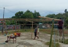 KPPS Bersama Para Pemuda Mulai Bangun TPS 41 di Tahiti