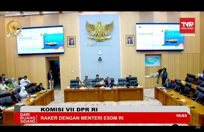 arsip-berita-menteri-esdm-pastikan-pasokan-gas-industri-pupuk-terpenuhi-kuf1lg0