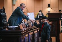 Filep Wamafma Sampaikan Rekomendasi dan Catatan Penting Komite I DPD RI Atas Pelaksanaan Pemilu 2024