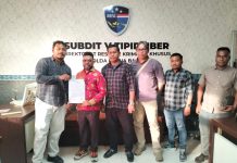 Dr. Filep Wamafma Laporkan Pernyataan Alvarez Kapisa ke Ditreskrimsus Polda Papua Barat