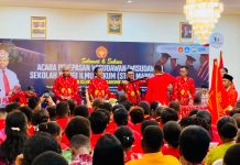 STIH Manokwari Gelar Yudisium, Filep Wamafma Harap 152 Sarjana Mampu Ciptakan Lapangan Kerja Baru