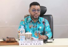 Terbuka untuk Semua Jurusan, Filep Wamafma Usulkan Pemerintah Rekrut Relawan Pendidikan untuk Papua