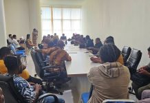 Pemimpin Masyarakat Adat Suku Betew dan Maya Raja Ampat Tolak Perusahaan Tambang Nikel PT Mulia Raymon Perkasa