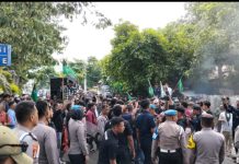 Tuntut Bebaskan 11 Warga Haltim, HMI Cabang Ternate Gelar Aksi