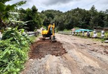 Jalan Rusak; Organda dan Pengusaha Kopra Halbar Lakukan Perbaikan