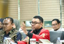 Filep Wamafma: SKK Migas dan BP Tangguh Perlu Diaudit Soal Participating Interest 10 Persen