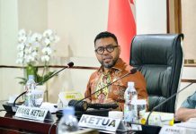 Filep Wamafma: PI 10 Persen BP Tangguh Harus Transparan, Pertegas Manfaat Ekonomi Papua Barat Hingga 2055